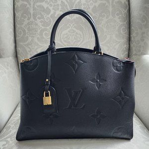 AUNTHENTIC LIKE NEW! Louis Vuitton Grand Palais Handbag Monogram Empreinte Black